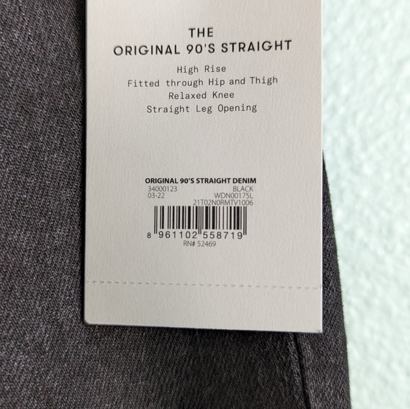 Free Assembly, 90's straight leg jean, distressed, size 10 - Picture 8 of 13